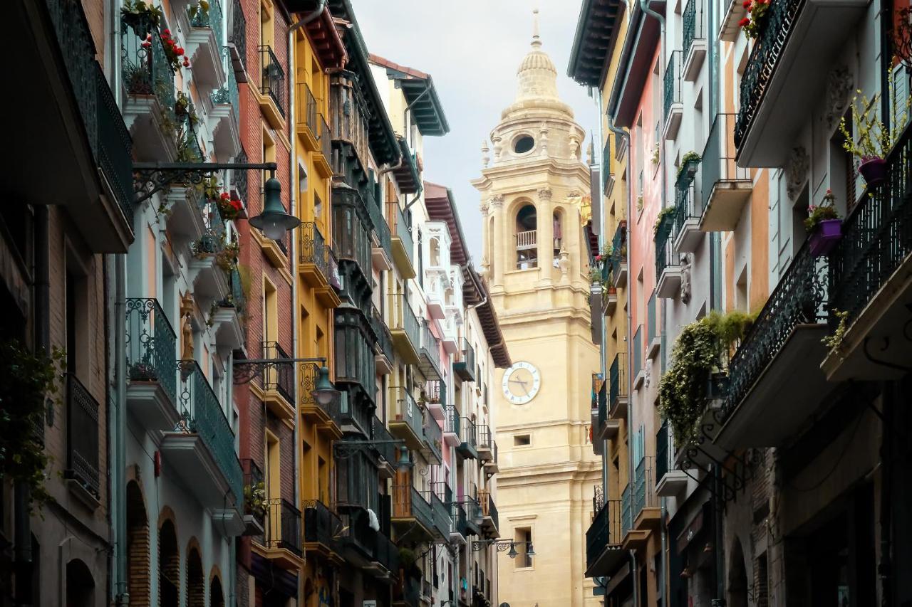 Top Apartment Frente A La Catedral Pamplona Buitenkant foto